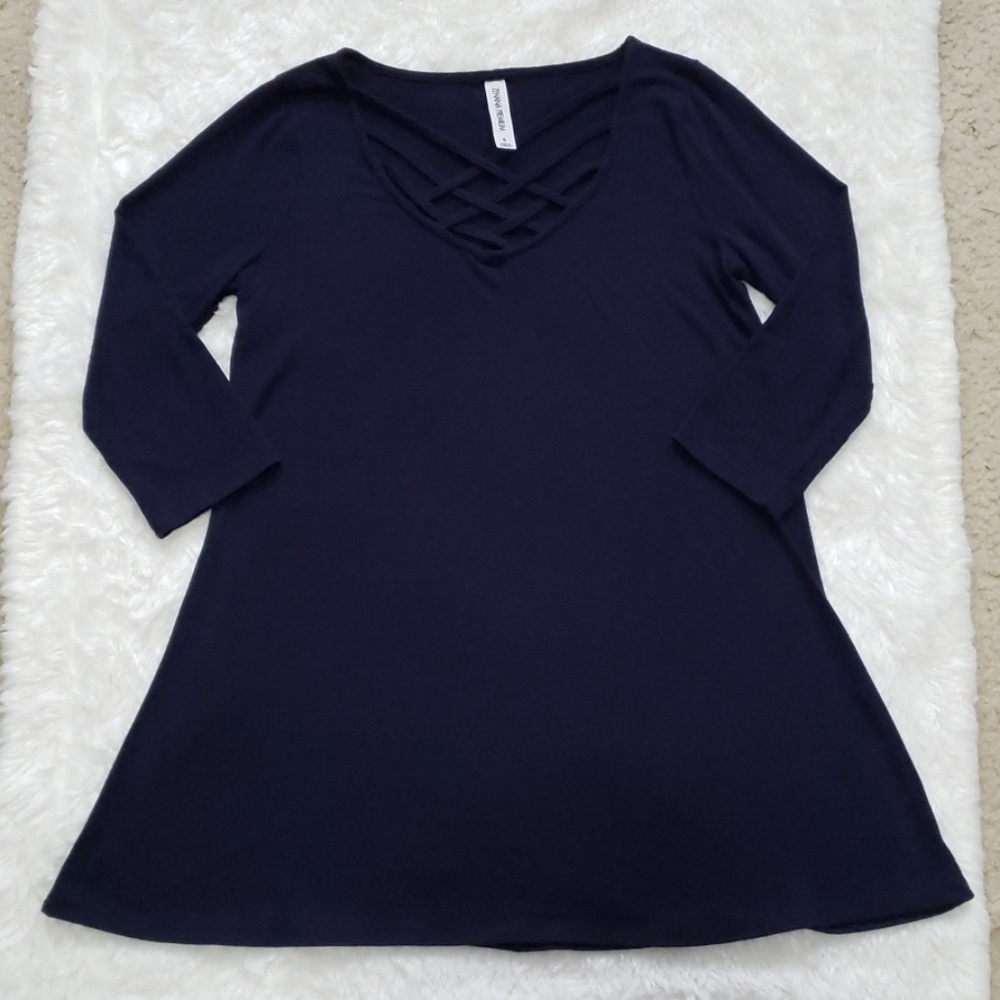 Criss Cross Top - Picture 2 of 5